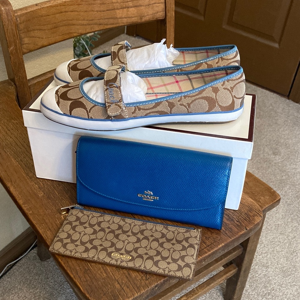 Coach Margot Flats New & Slim Envelope Long Wallet w/Removable Zip Pouch Bundle
